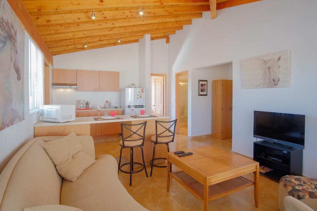 Little Nest En Rancho El Rossinyol Guest House Вале де Гуадалупе Екстериор снимка