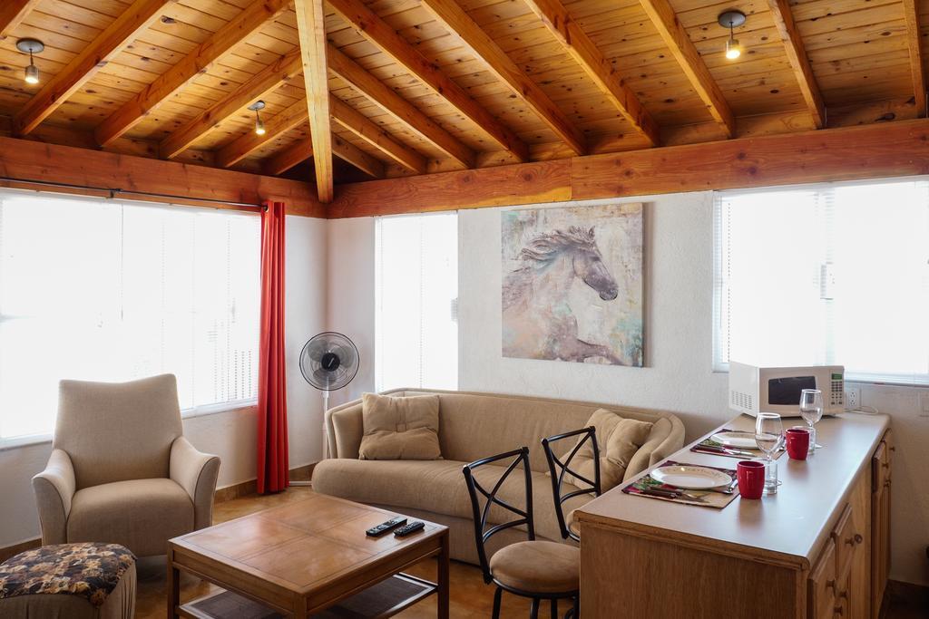 Little Nest En Rancho El Rossinyol Guest House Вале де Гуадалупе Екстериор снимка