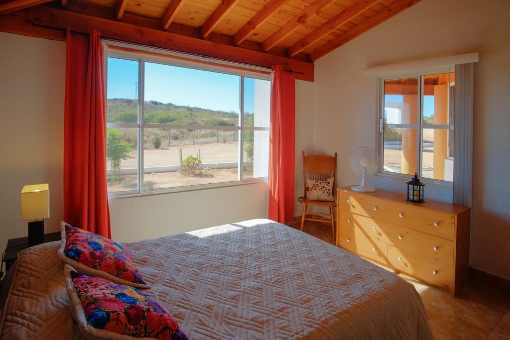 Little Nest En Rancho El Rossinyol Guest House Вале де Гуадалупе Екстериор снимка